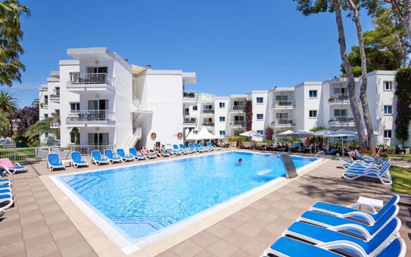 Apartamentos Ferrer Playa De Alcudia Port de Alcudia  ภายนอก รูปภาพ